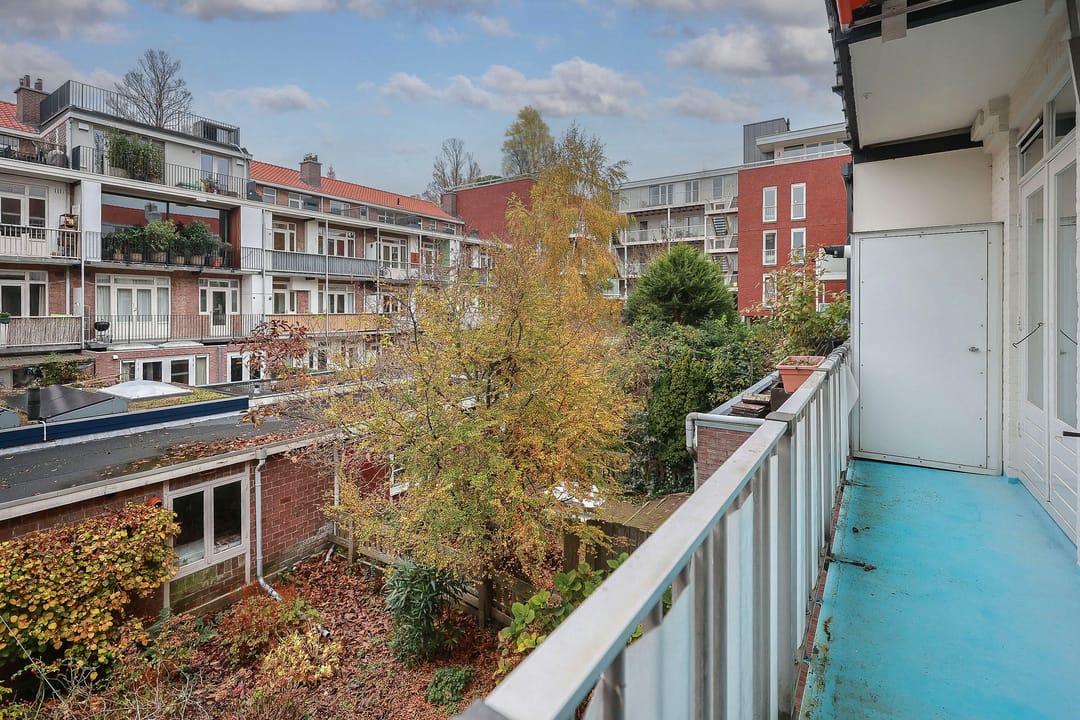 Photo 13 of Woestduinstraat 34-1