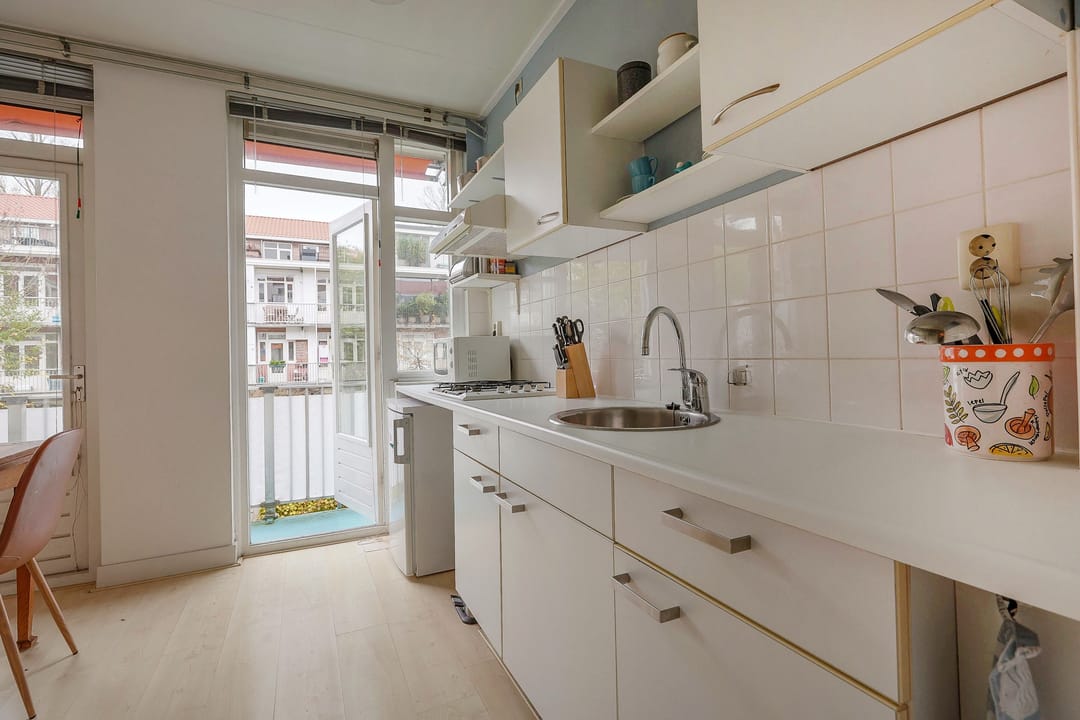 Photo 17 of Woestduinstraat 34-1