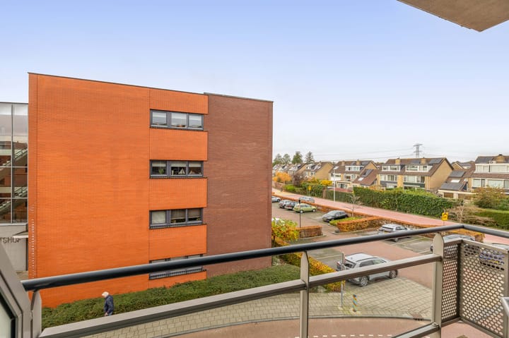 Photo 16 of Burgemeester Nederveenlaan 15