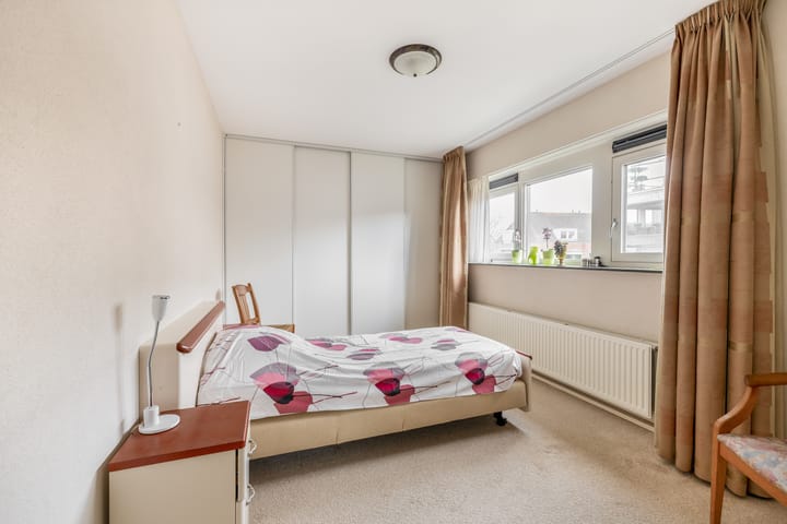 Photo 19 of Burgemeester Nederveenlaan 15