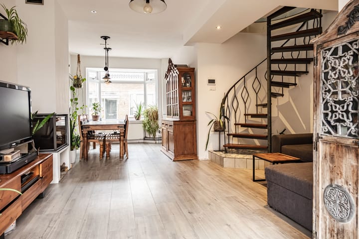 Photo 5 of Vosmaerstraat 80