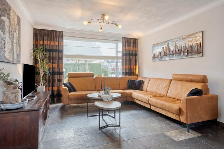 Photo 4 of Korenbloemstraat 1