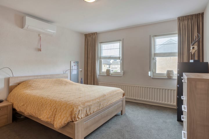 Foto 14 van Korenbloemstraat 1