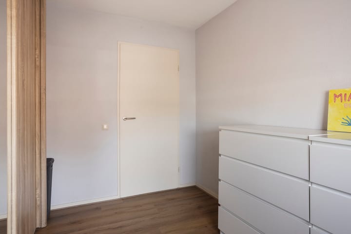 Foto 19 van Korenbloemstraat 1