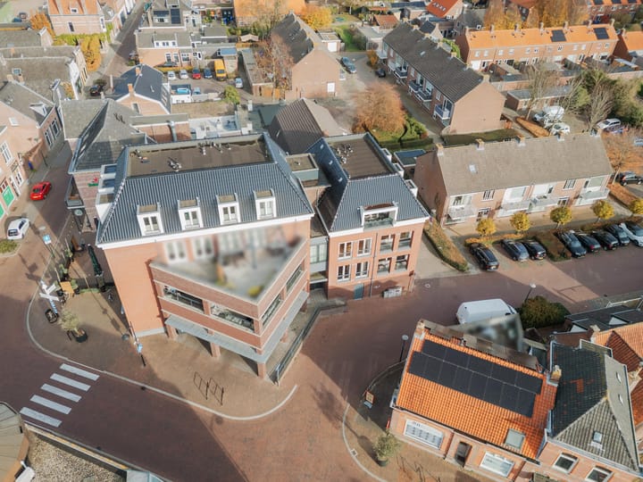 Photo 7 of Prins Hendrikstraat 2-B