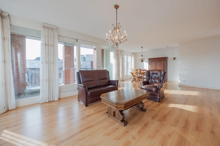 Photo 35 of Prins Hendrikstraat 2-B