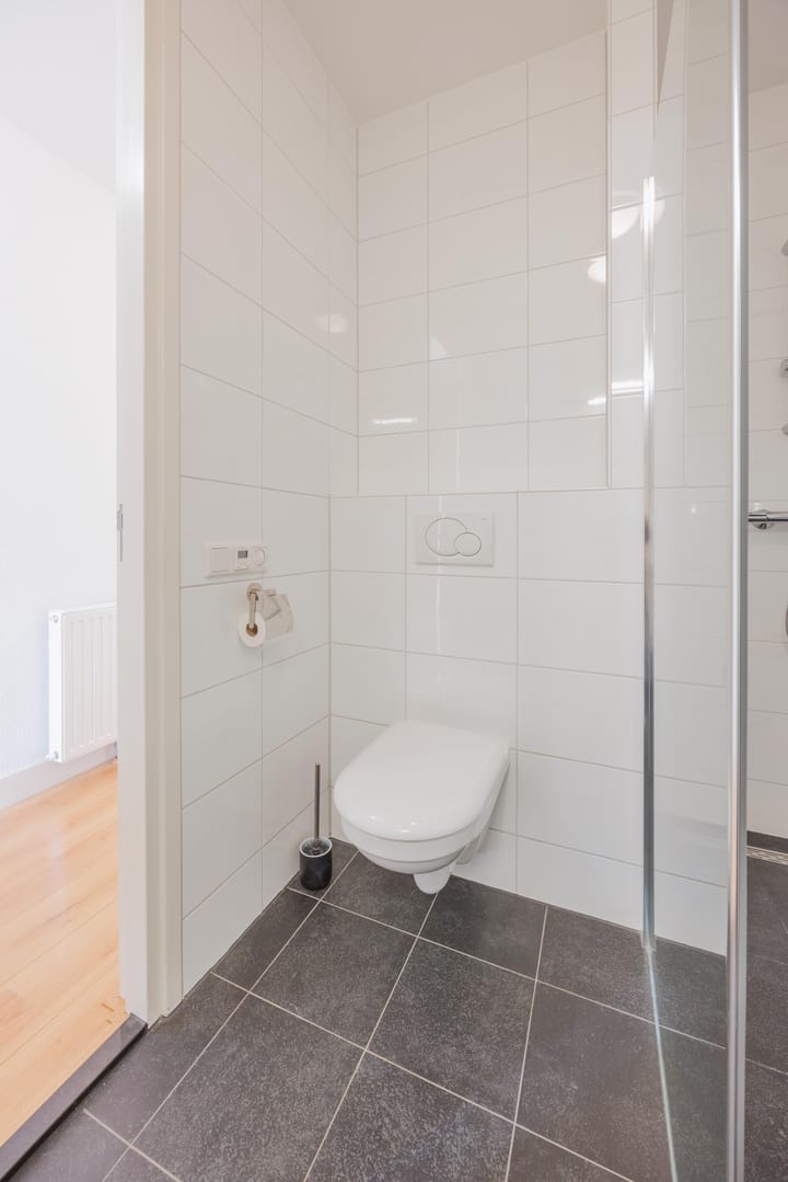 Photo 19 of Prins Hendrikstraat 2-B