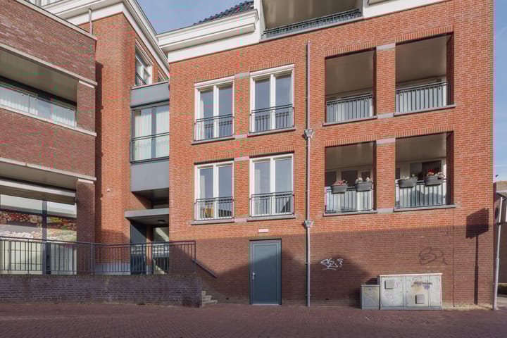 Photo 38 of Prins Hendrikstraat 2-B