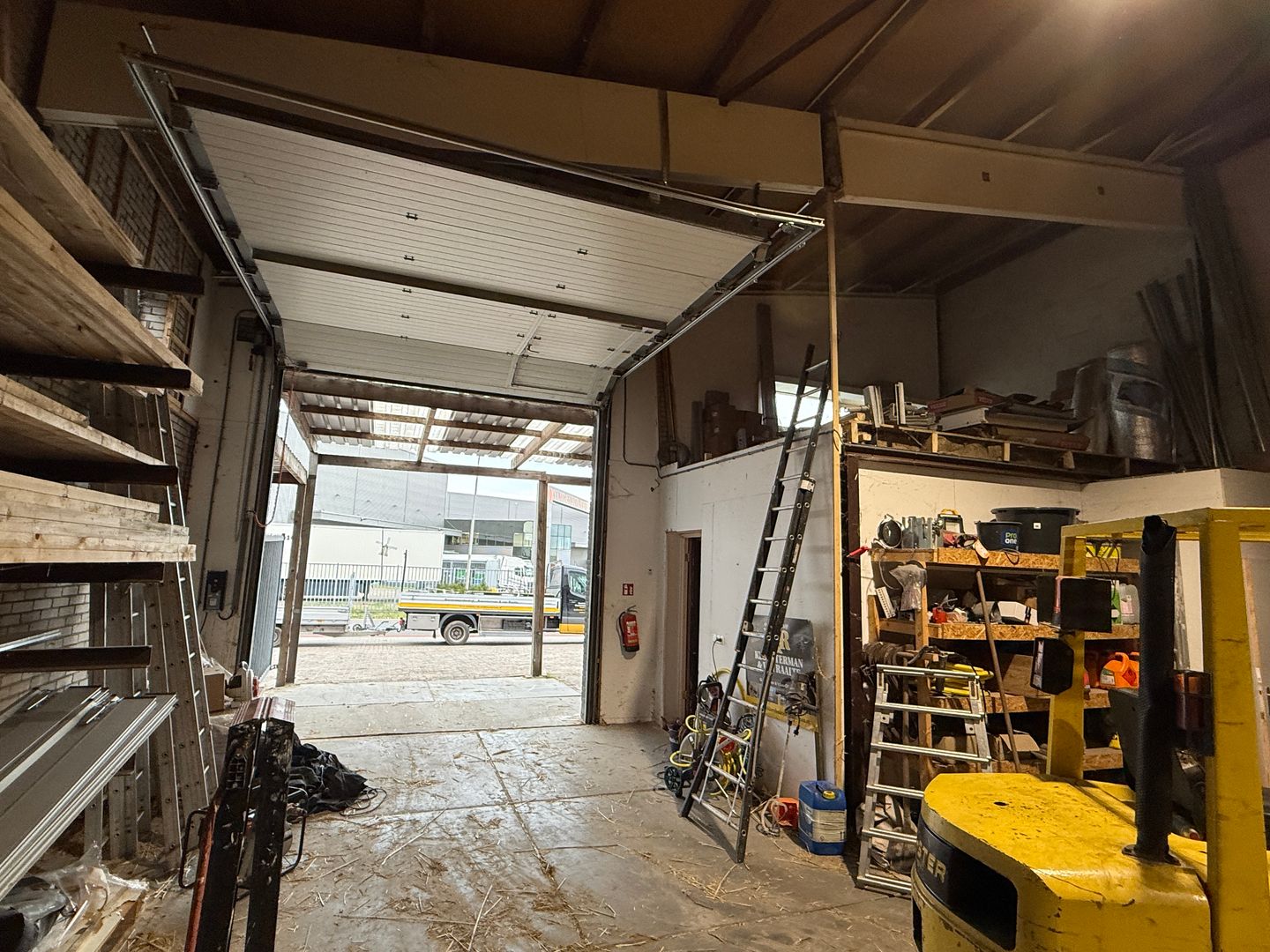 Bekijk foto 3 van Spoorstraat 43