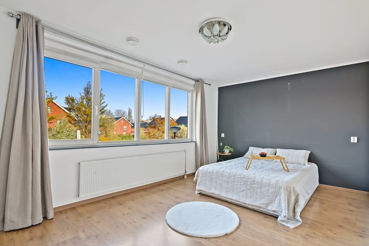 Photo 29 of Carry van Bruggenhof 115