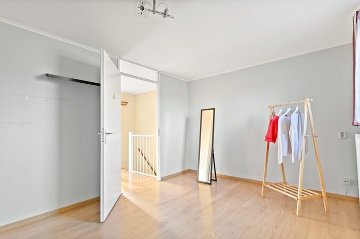 Photo 33 of Carry van Bruggenhof 115