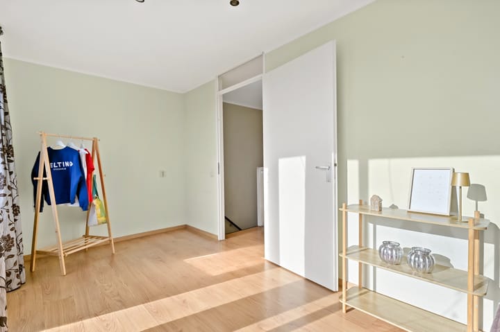 Photo 35 of Carry van Bruggenhof 115