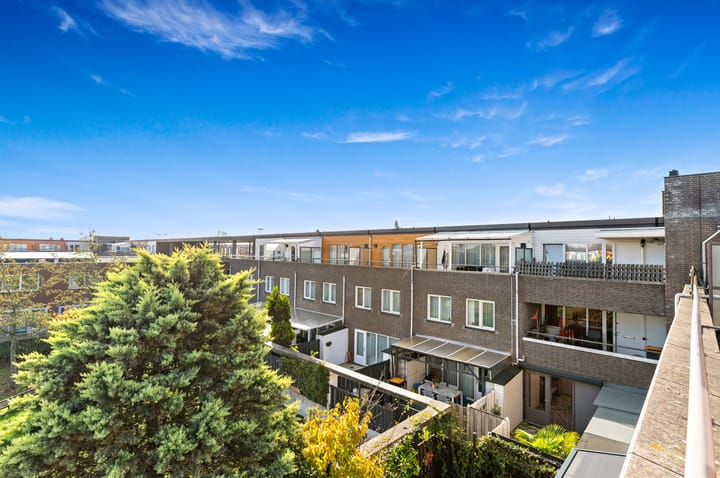 Photo 39 of Carry van Bruggenhof 115