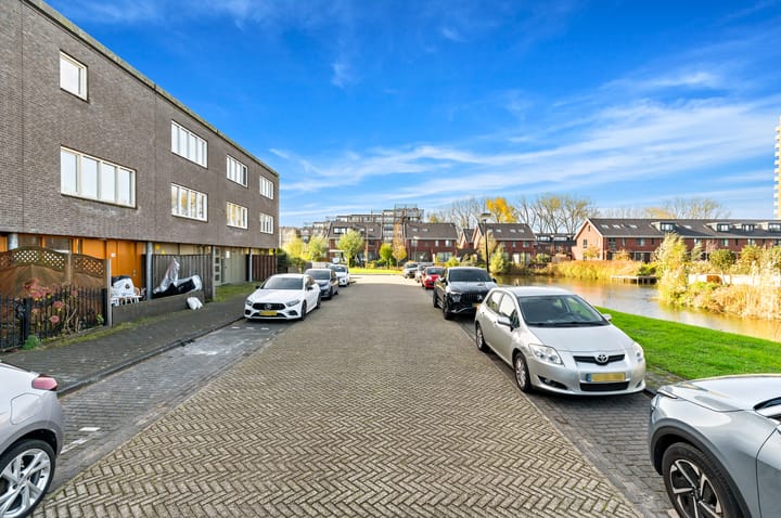 Photo 43 of Carry van Bruggenhof 115