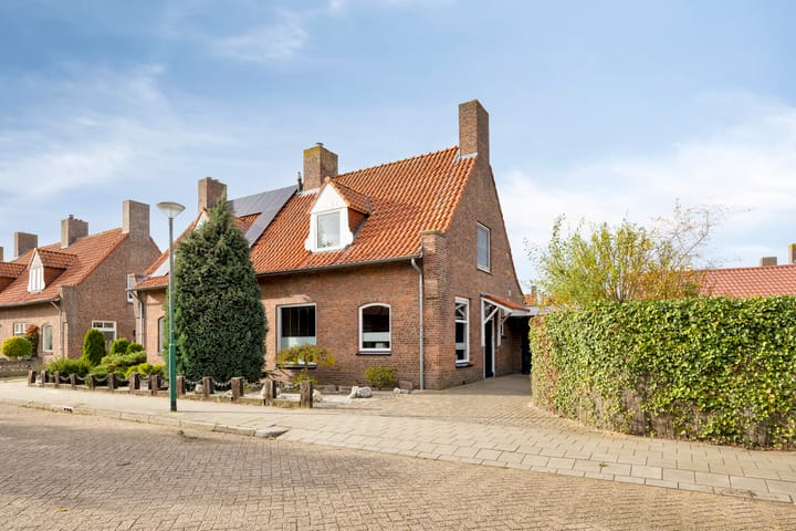 Photo 1 of Le Sage ten Broekstraat 1