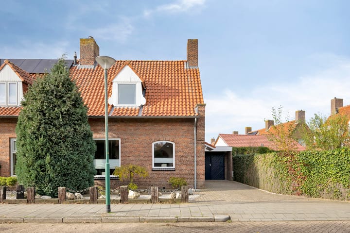 Photo 36 of Le Sage ten Broekstraat 1