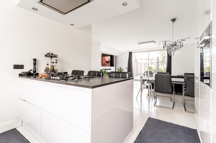 Photo 15 of Marie Curiestraat 32