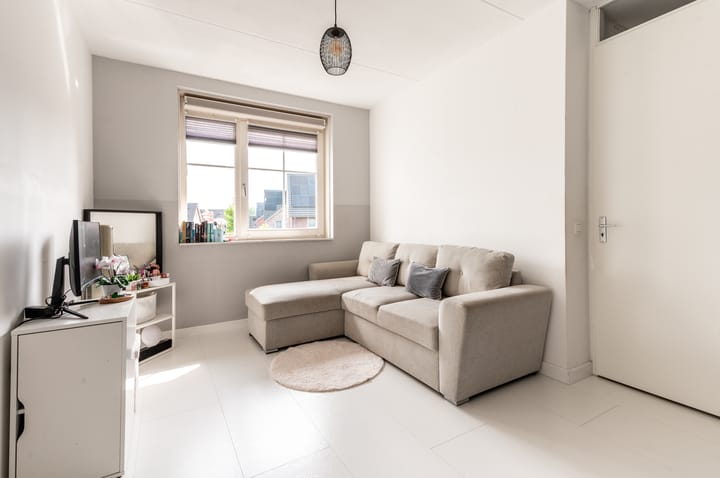 Photo 19 of Marie Curiestraat 32