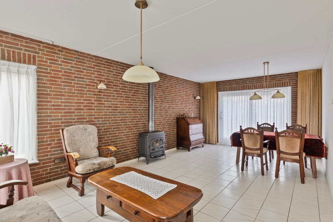 Photo 2 of Pastoor van Akenstraat 9-B