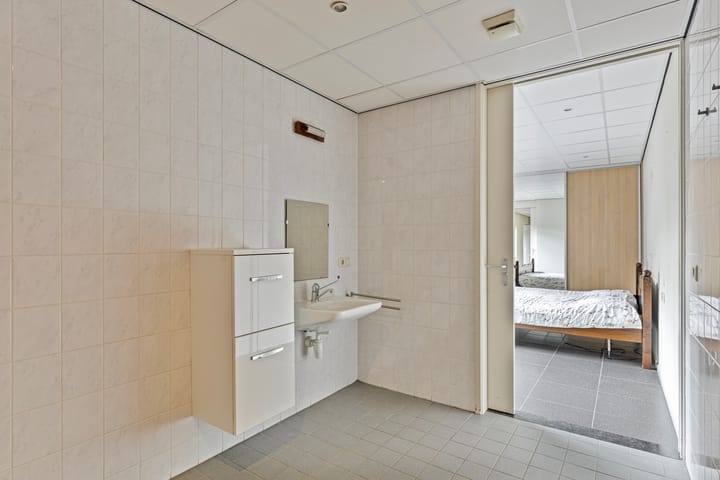 Photo 12 of Pastoor van Akenstraat 9-B