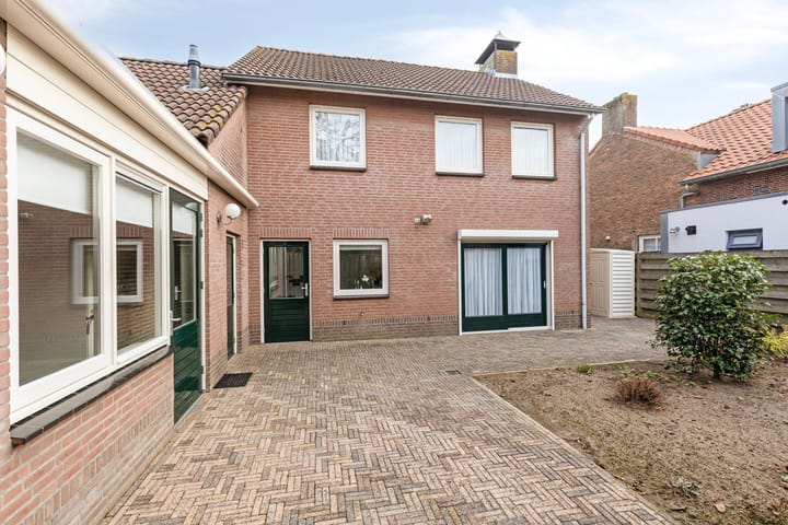 Photo 27 of Pastoor van Akenstraat 9-B