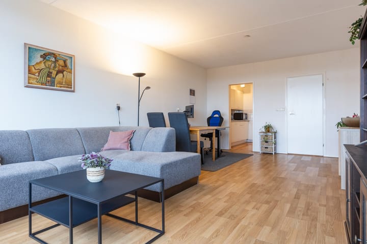 Photo 4 of Loolaan 27-105