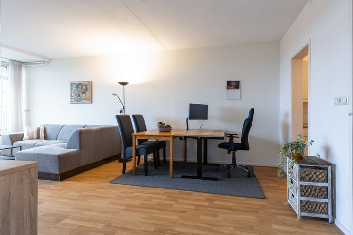 Photo 6 of Loolaan 27-105