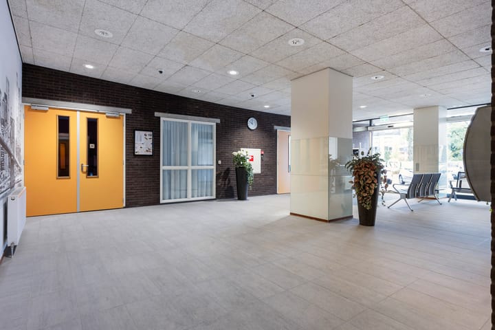 Photo 22 of Loolaan 27-105