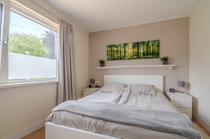 Photo 44 of Johan Willem Frisolaan 3