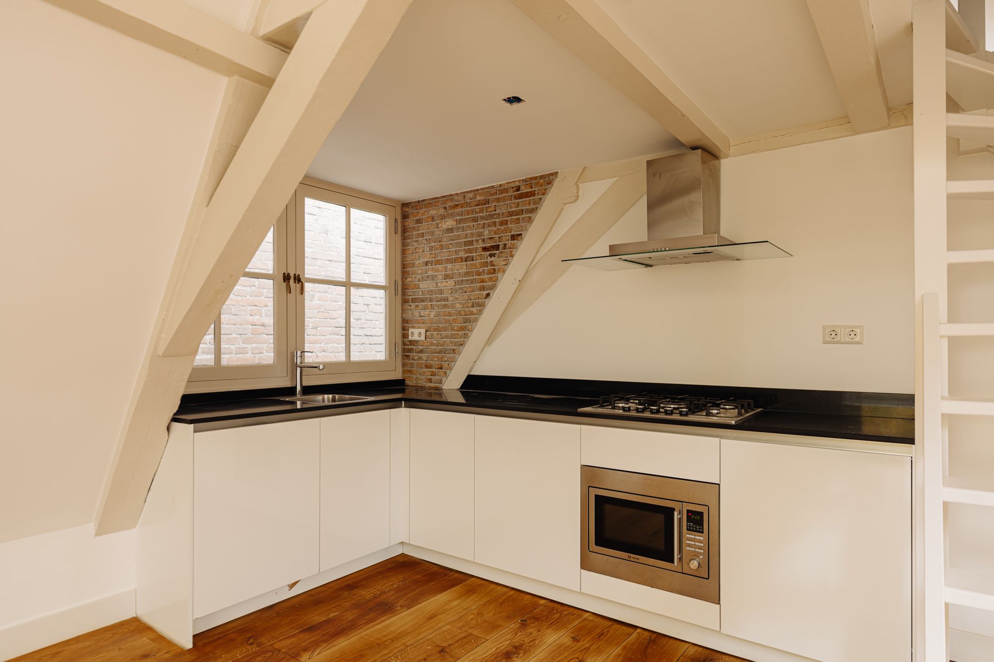 Foto 6 van Haarlemmerplein 23-3