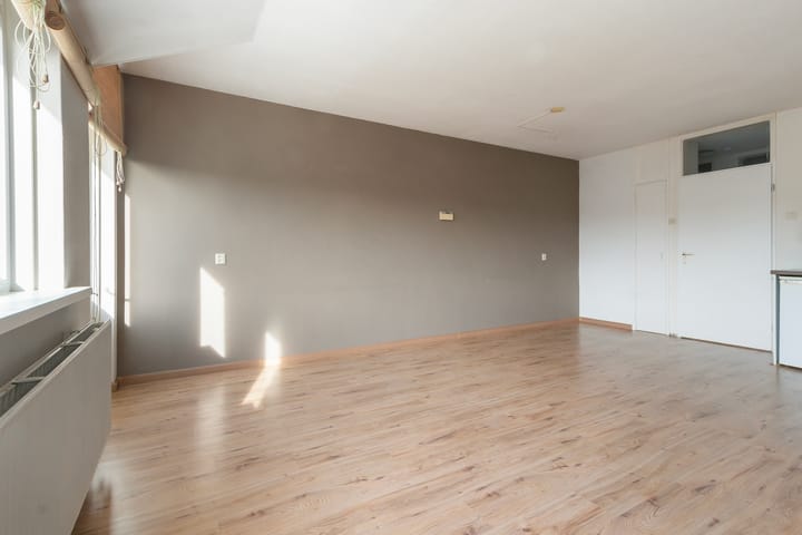 Photo 9 of Sophiastraat 19-A