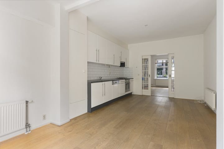 Photo 6 of Jekerstraat 23