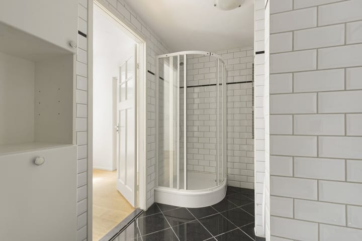 Photo 15 of Jekerstraat 23