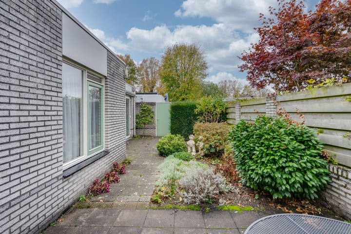 Foto 22 van Puccinistraat 142