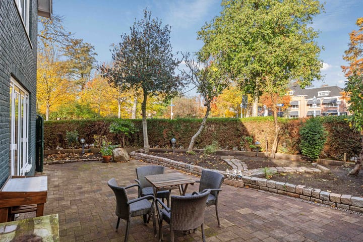 Photo 4 of Veenendaalplein 1