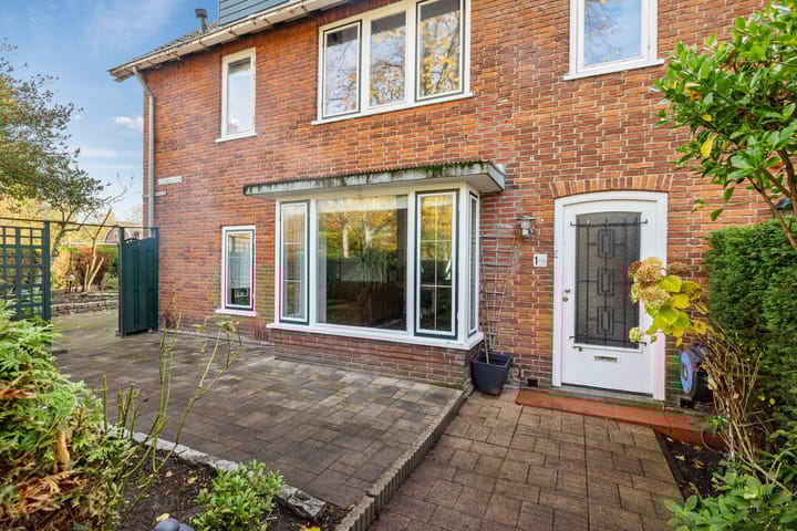 Photo 6 of Veenendaalplein 1