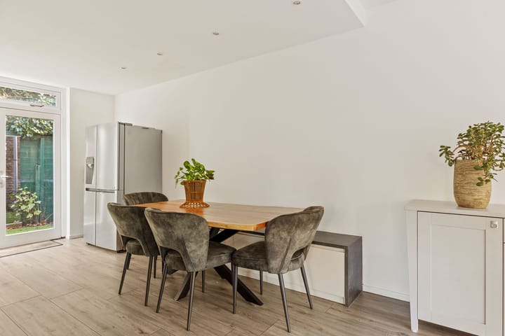 Photo 14 of Veenendaalplein 1