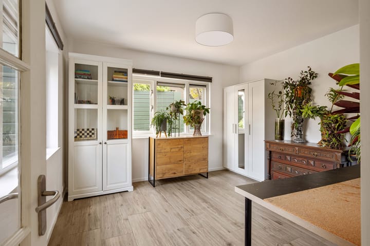 Photo 16 of Veenendaalplein 1