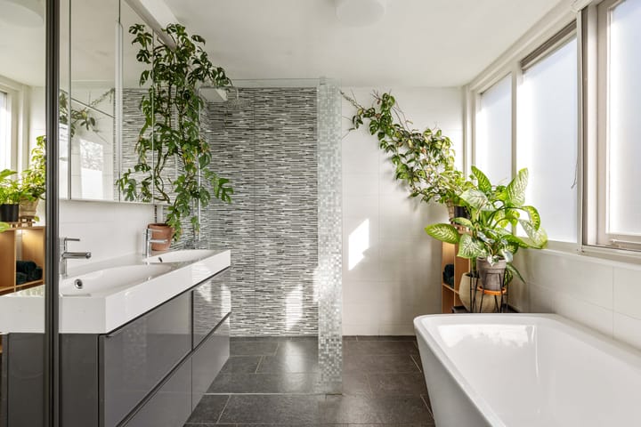 Photo 27 of Veenendaalplein 1