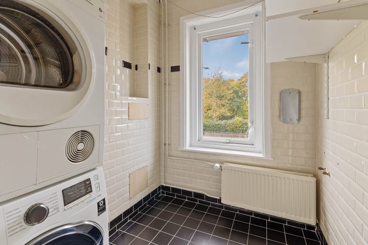 Photo 30 of Veenendaalplein 1