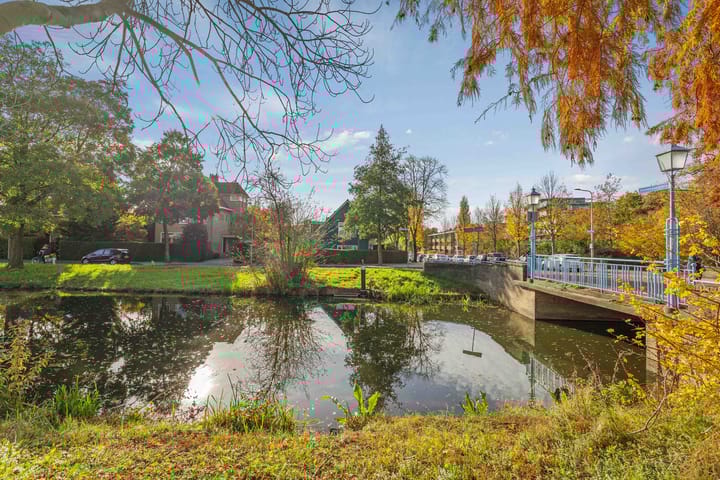 Photo 43 of Veenendaalplein 1