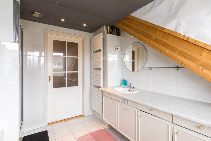 Photo 39 of Laurierstraat 24