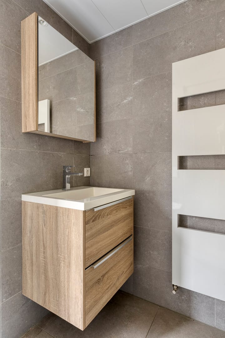 Photo 30 of Refeling 56