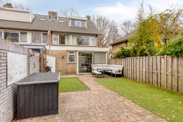 Photo 42 of Refeling 56