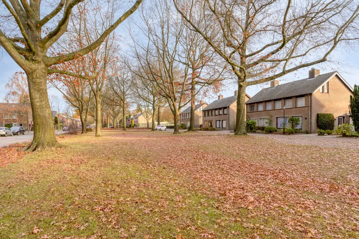 Photo 43 of Refeling 56