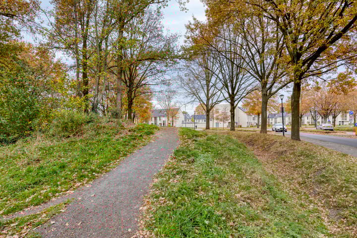 Photo 44 of Refeling 56