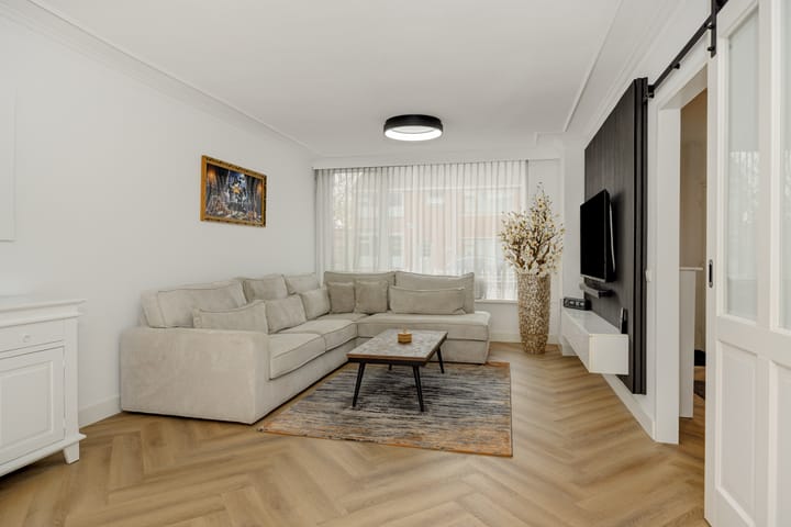 Photo 3 of Albardastraat 37