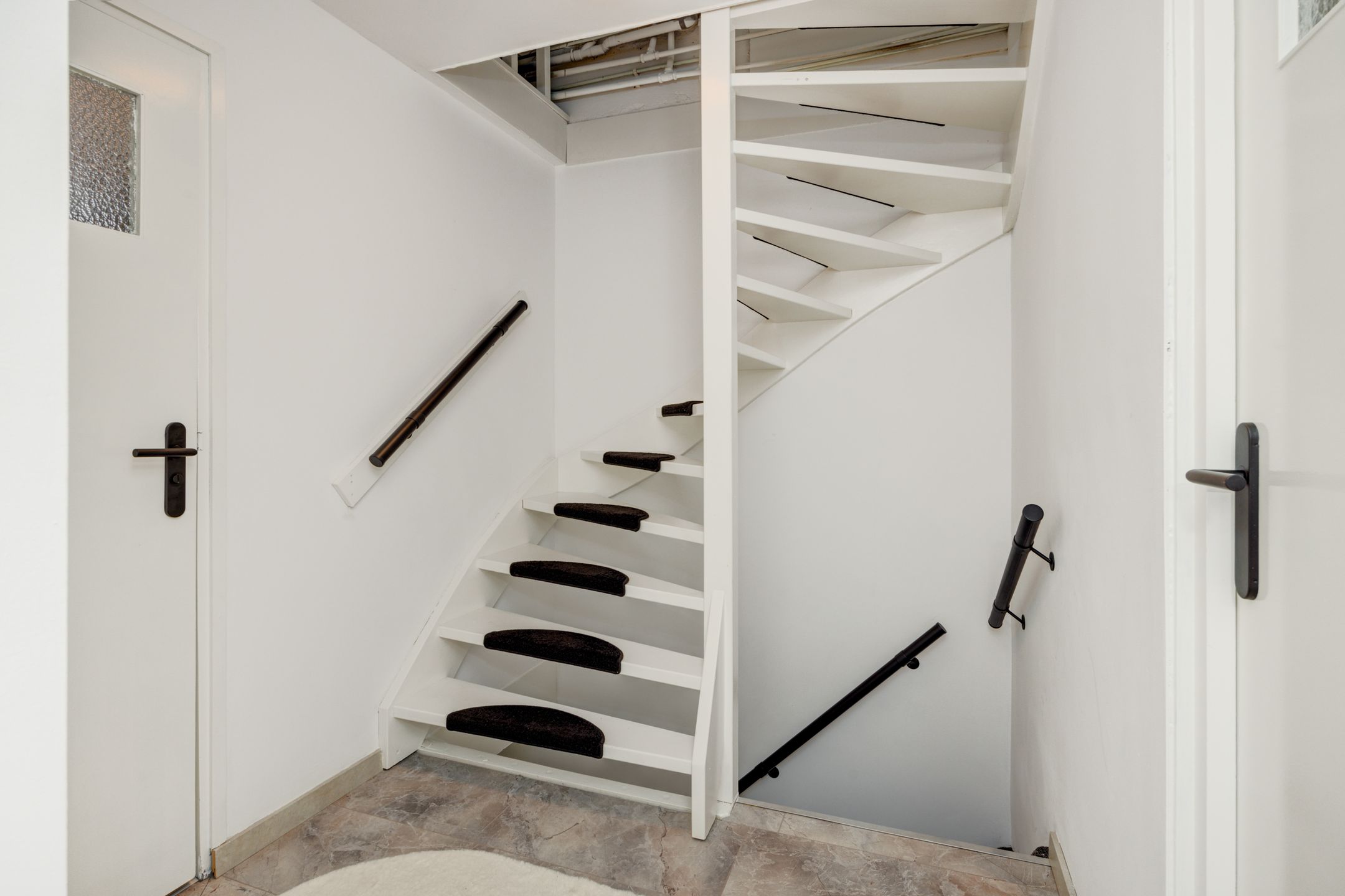 Foto 18 van Albardastraat 37