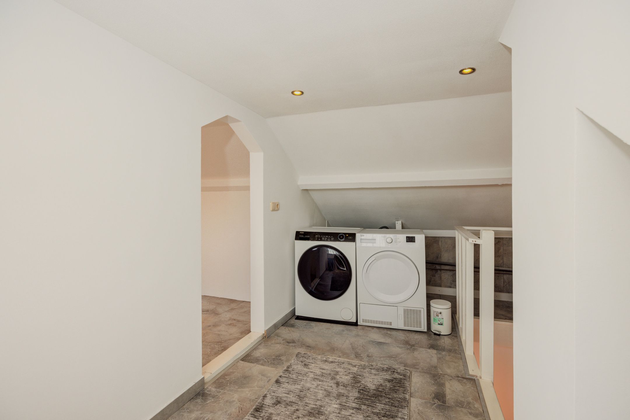 Foto 27 van Albardastraat 37