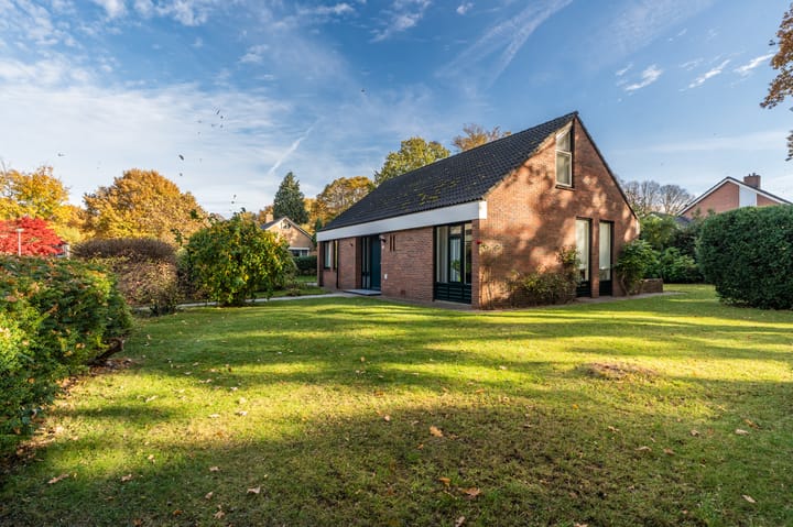 Photo 4 of Johannes Vermeerlaan 1